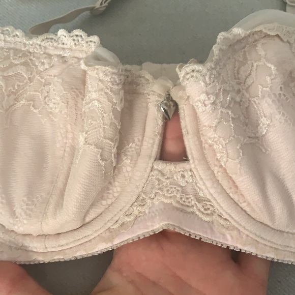 Jezebel bra-like new - Picture 2 of 5